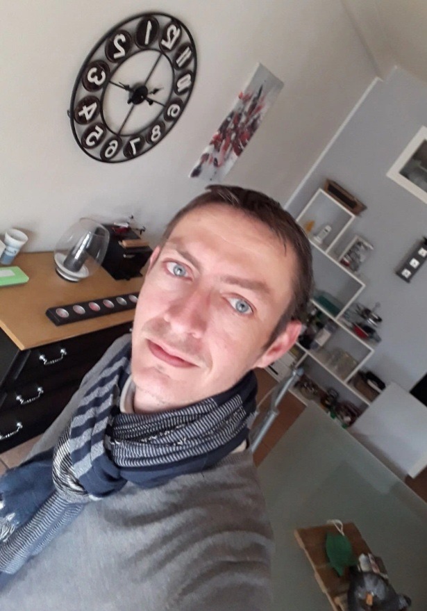 Profil de Nathael, 37 ans, Escort gay à Falera