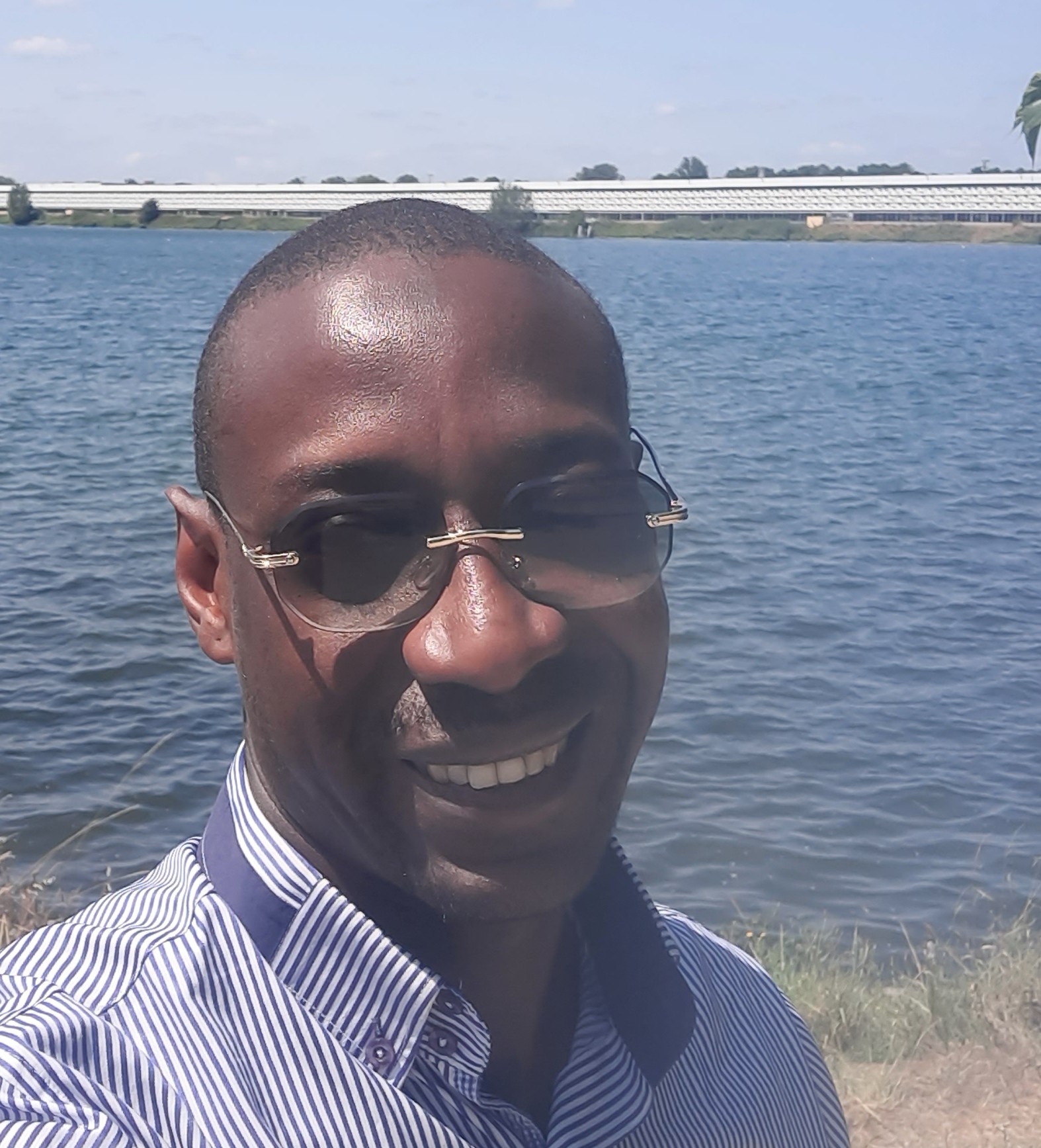 Profil de Soilihi, 41 ans, Escort gay à Loveresse