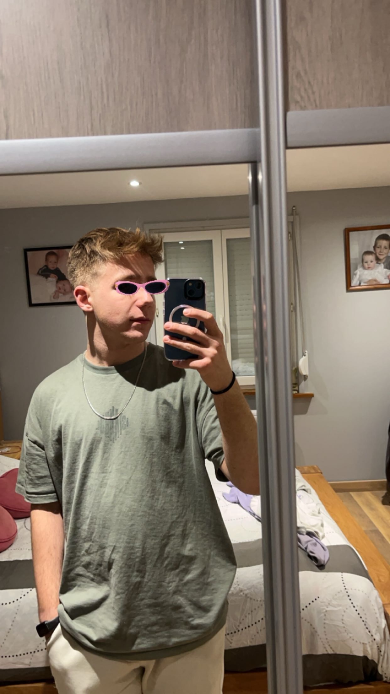 Profil de Jad, 20 ans, Escort gay à Murg
