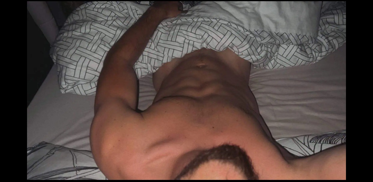 Profil de Farrell, 24 ans, Escort gay à St-Jean VS