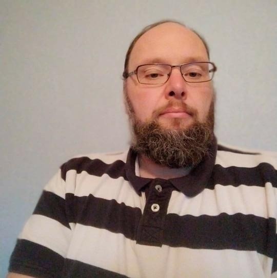 Profil de Thimoté, 49 ans, Escort gay à Villargiroud