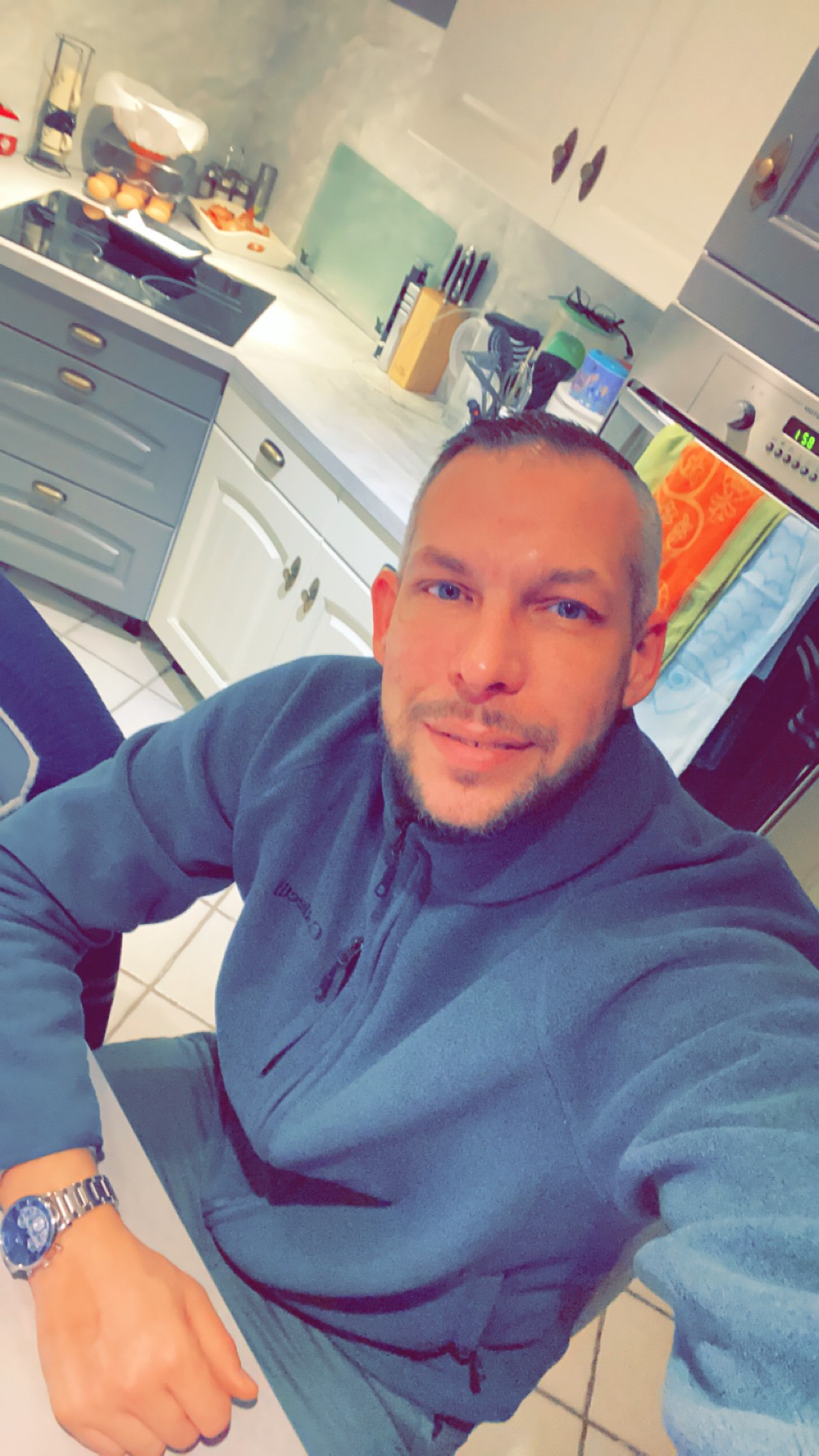 Profil de Jillali, 18 ans, Escort gay à Brignon (Nendaz)